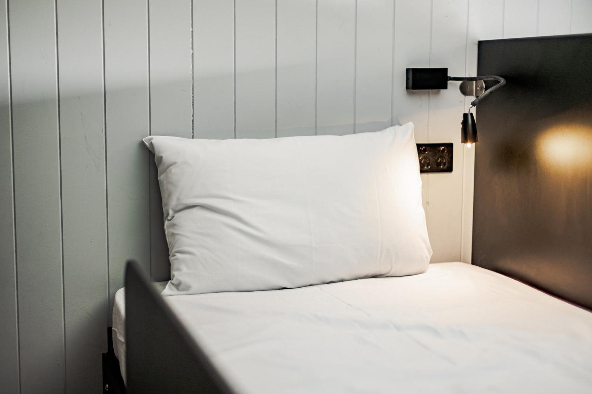 Bed 8-Bed Mixed Dormitory Room